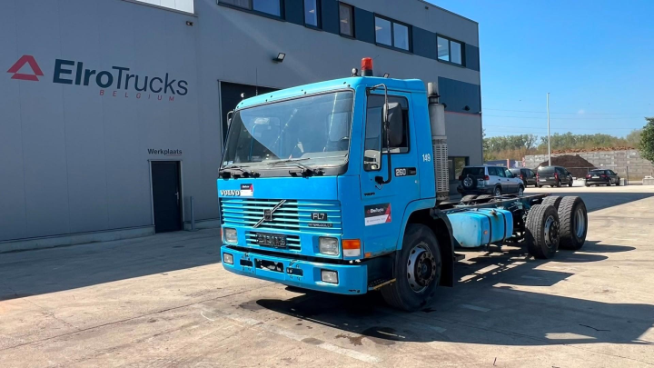 Volvo--FL 7 - 260