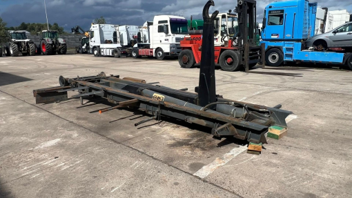 AJK--HOOKLIFT / CONTAINER / AMPLIROL