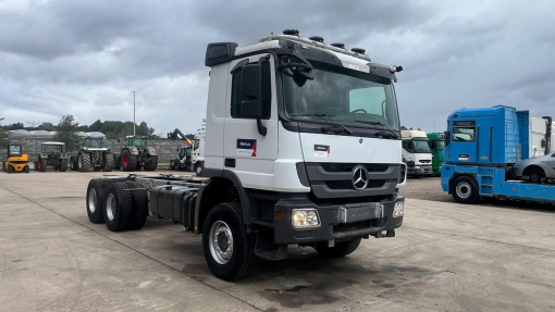 Mercedes-Benz--Actros 2641