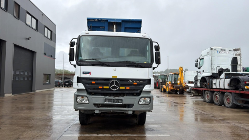 Mercedes-Benz--Actros 4141