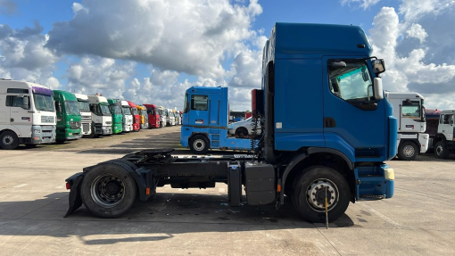 Renault--Premium 460 DXI
