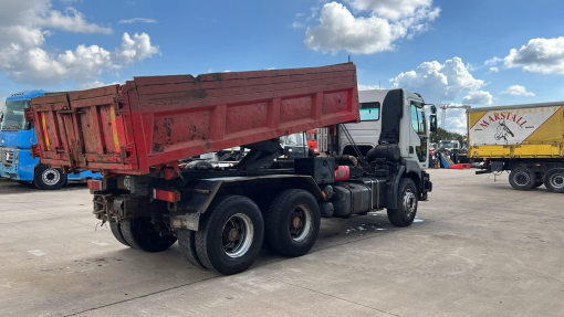 Renault--KERAX 420