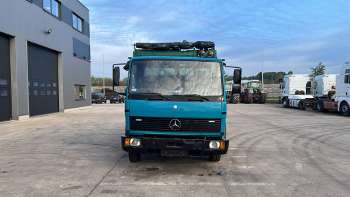 Mercedes-Benz--SK 814