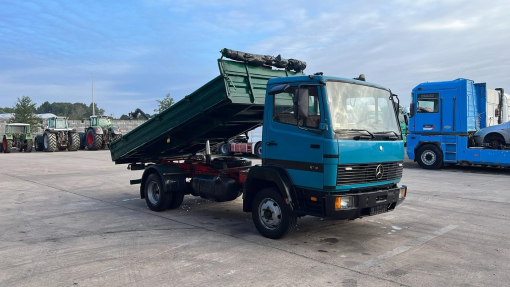 Mercedes-Benz--SK 814