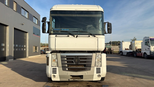 Renault--Magnum 440 DXI