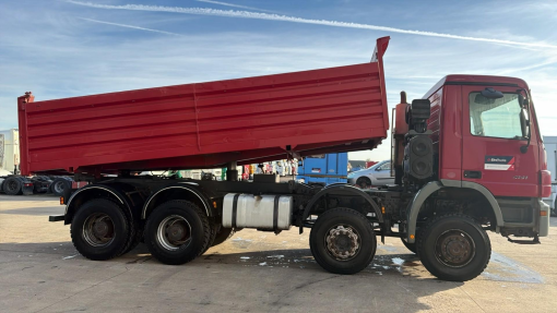 Mercedes-Benz--Actros 4141