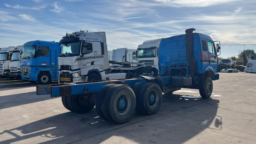 Mercedes-Benz--Actros 2648