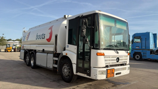 Mercedes-Benz--Econic 2633