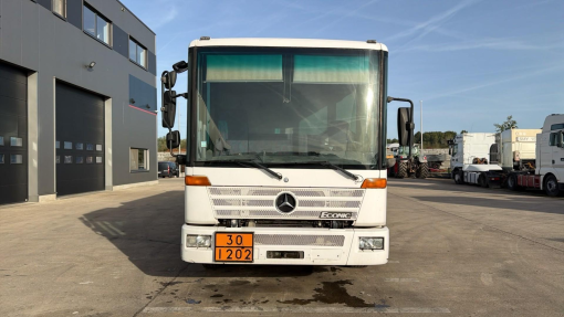 Mercedes-Benz--Econic 2633
