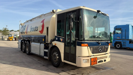 Mercedes-Benz--Econic 2633