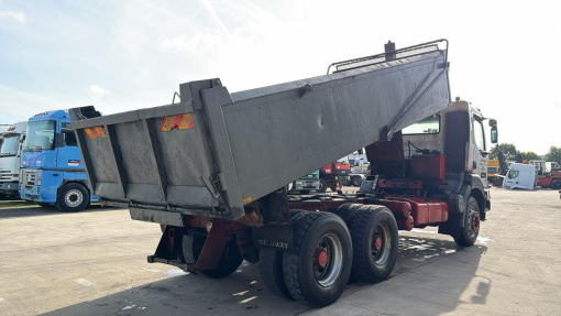 Renault--Kerax 300