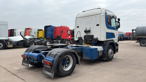 Scania--124 - 400