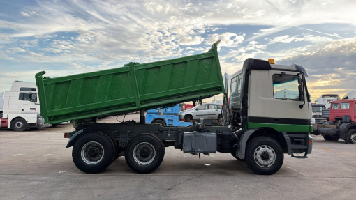 Mercedes-Benz--ACTROS 2640
