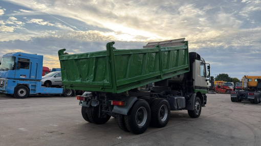 Mercedes-Benz--ACTROS 2640