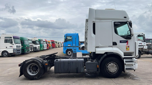 Renault--Premium 380 DXI