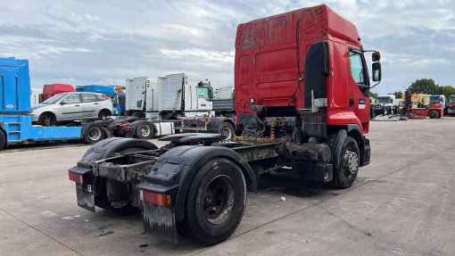 Renault--Premium 420