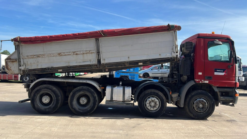 Mercedes-Benz--Actros 3240