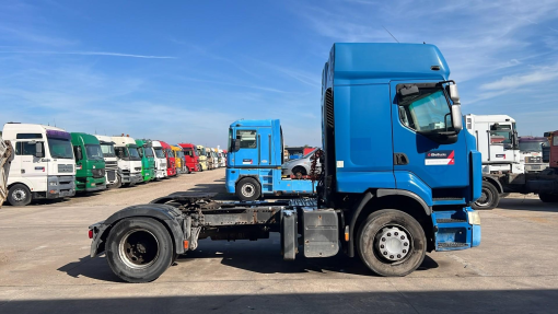 Renault--Premium 460 DXI