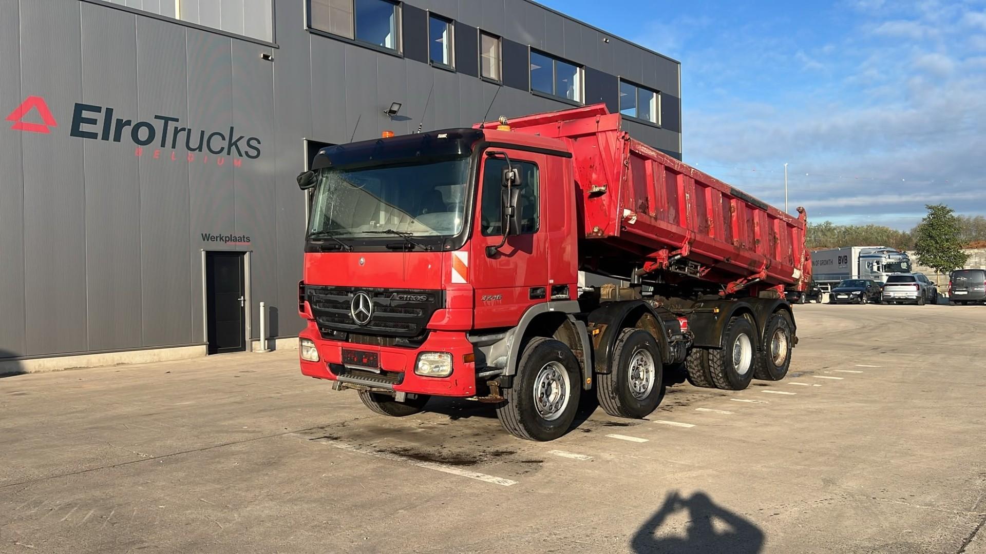 Mercedes-Benz--Actros 3246