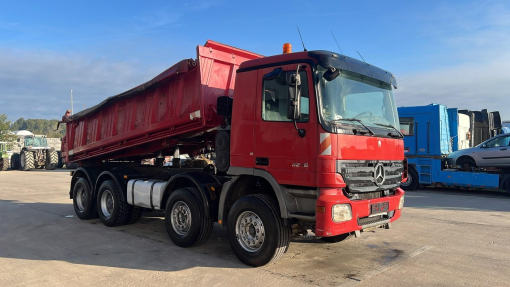 Mercedes-Benz--Actros 3246