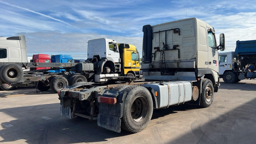 Volvo--FH 12.380