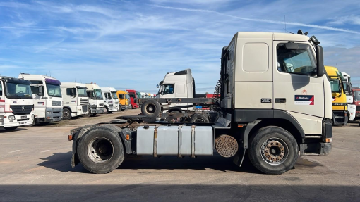 Volvo--FH 12.380
