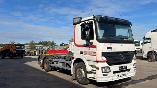 Mercedes-Benz--ACTROS 2544