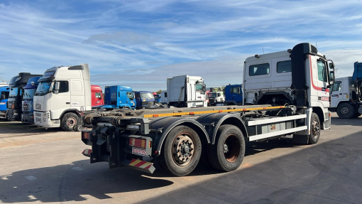 Mercedes-Benz--ACTROS 2544