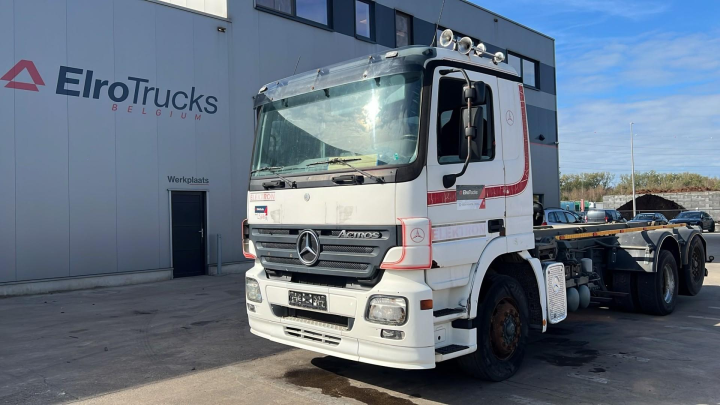 Mercedes-Benz--ACTROS 2544
