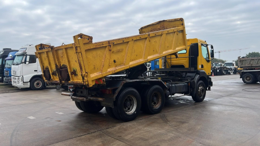Renault--KERAX 370 DCI