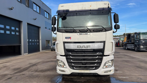 DAF--XF 460