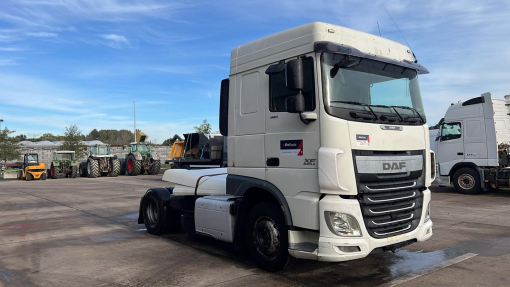 DAF--XF 460