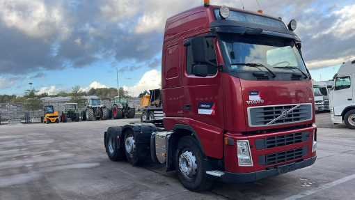 Volvo--FH 440