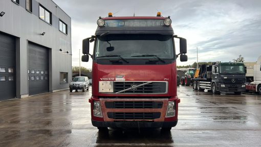 Volvo--FH 440