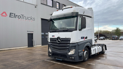 Mercedes-Benz  Actros 1942