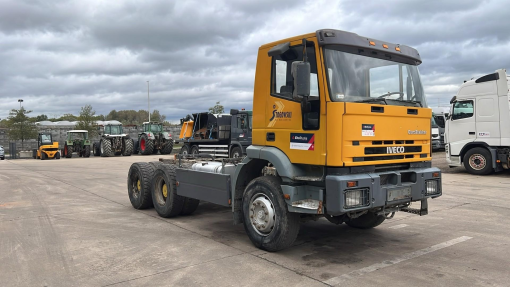 Iveco--Eurotrakker 260 E 30
