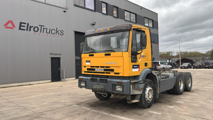 Iveco--Eurotrakker 260 E 30