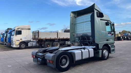 Mercedes-Benz--Actros 1835