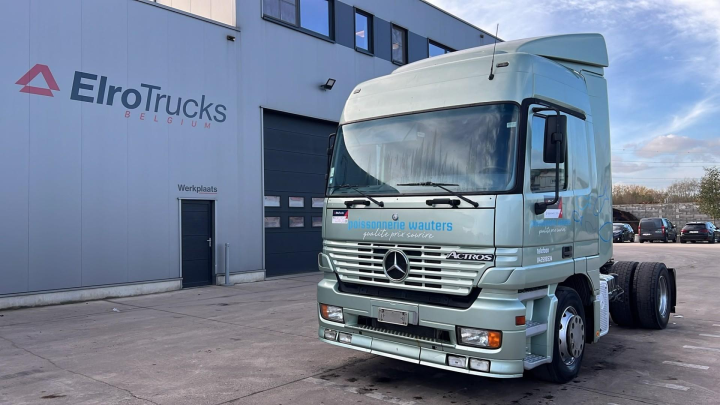 Mercedes-Benz--Actros 1835