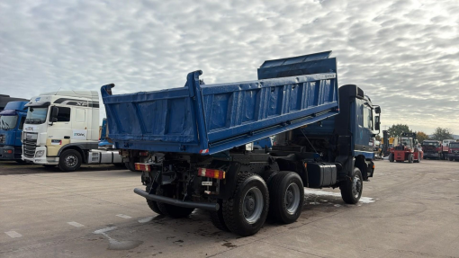Mercedes-Benz--Actros 3343