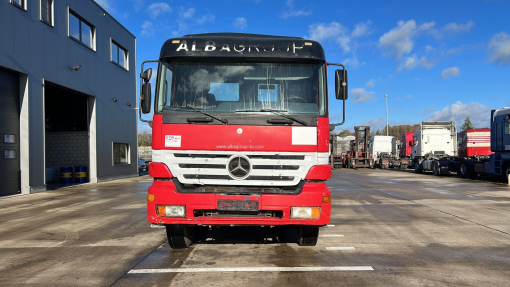 Mercedes-Benz--Actros 3240