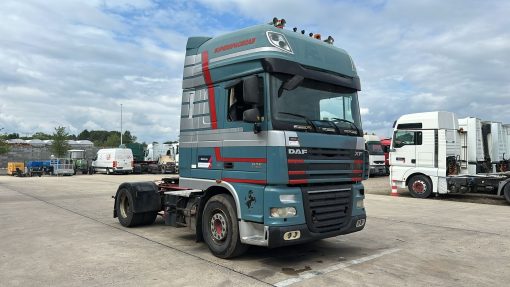 DAF--105 XF 460