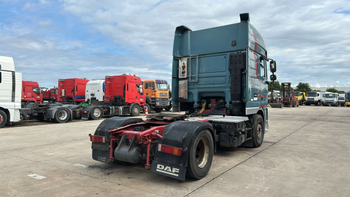 DAF--105 XF 460