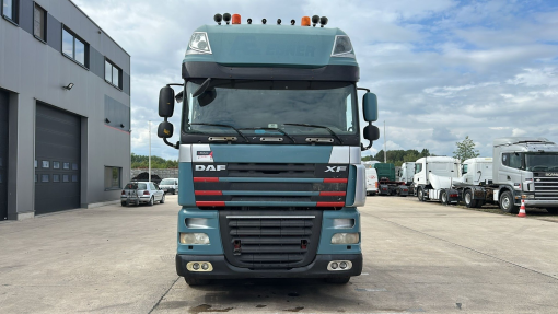 DAF--105 XF 460