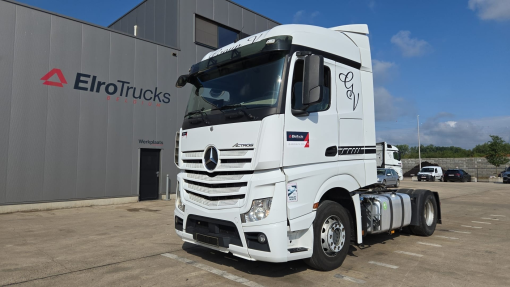 Mercedes-Benz  Actros 1945