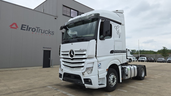 Mercedes-Benz--Actros 1945