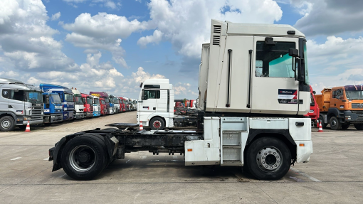 Renault--Magnum AE 420