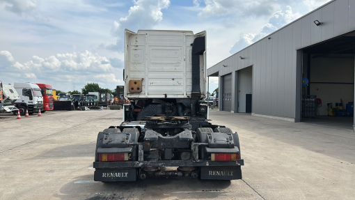 Renault--Magnum AE 420