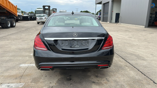 Mercedes-Benz-S-Klasse-S400