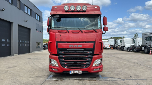 DAF--XF 460